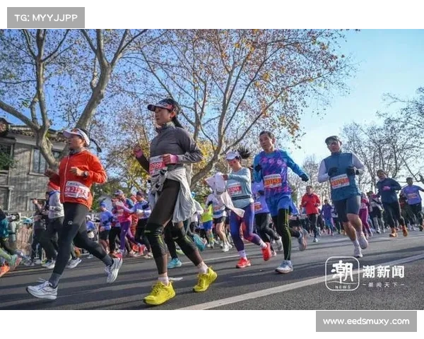 2024杭州马拉松激情开跑:数万跑者冒雨竞技,挑战自我展现不屈体育精神 2024杭州马拉松激情开跑:数万跑者冒雨竞技,挑战自我展现不屈体育精神